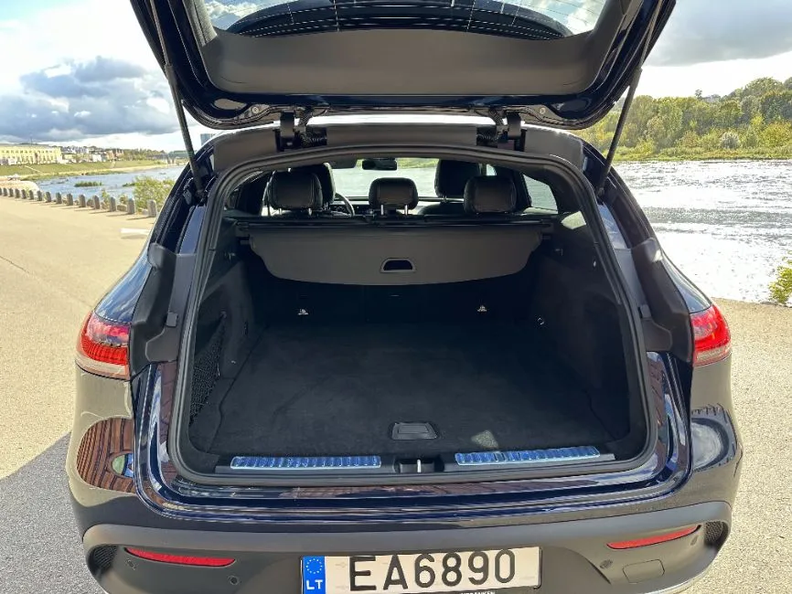 Mercedes-Benz EQC 400 AMG Image 5