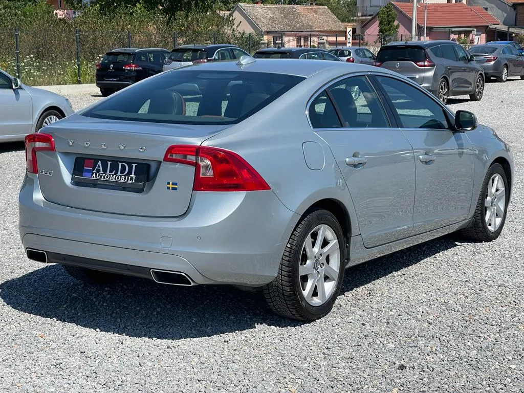 Volvo S60 2.0 D4/Summum Image 4